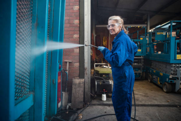 Best Factory Floor Cleaning  in Salt Creek Commons, IN